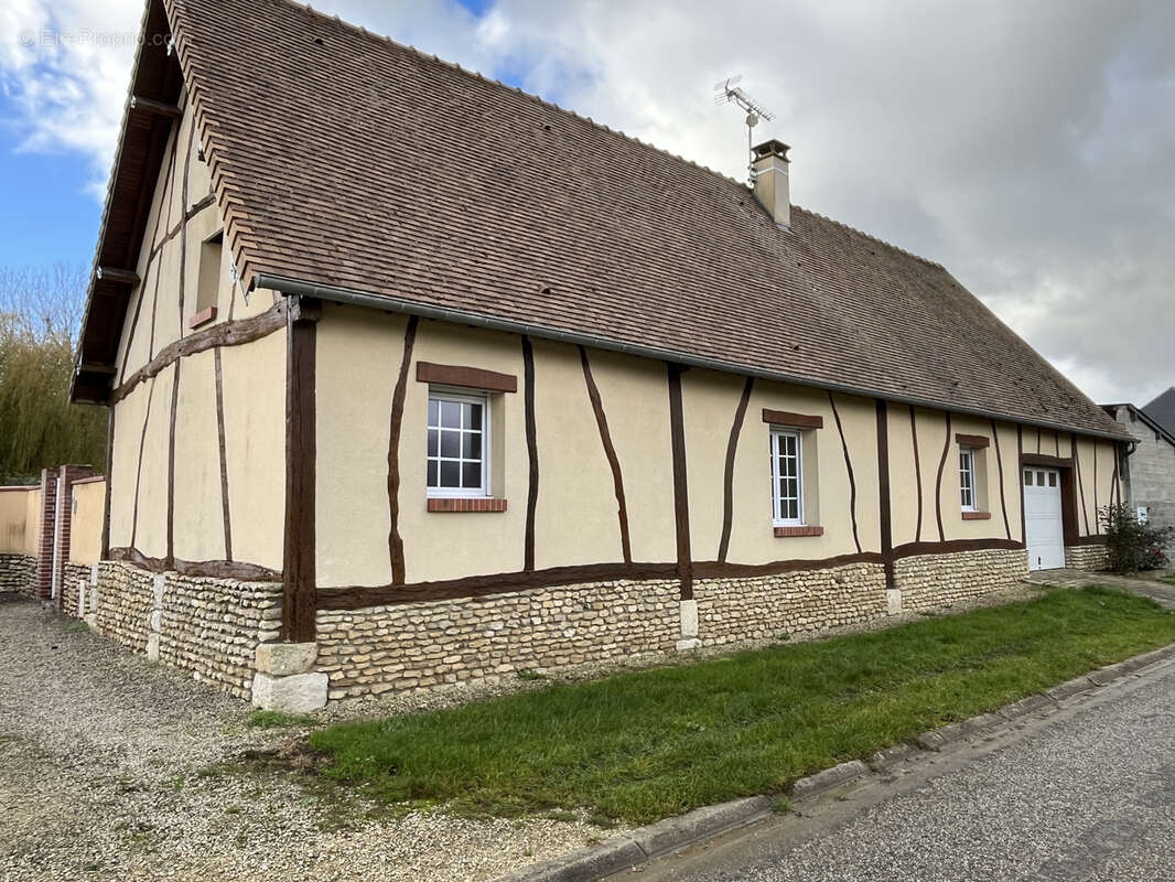 Maison à SAINT-CLAIR-SUR-EPTE