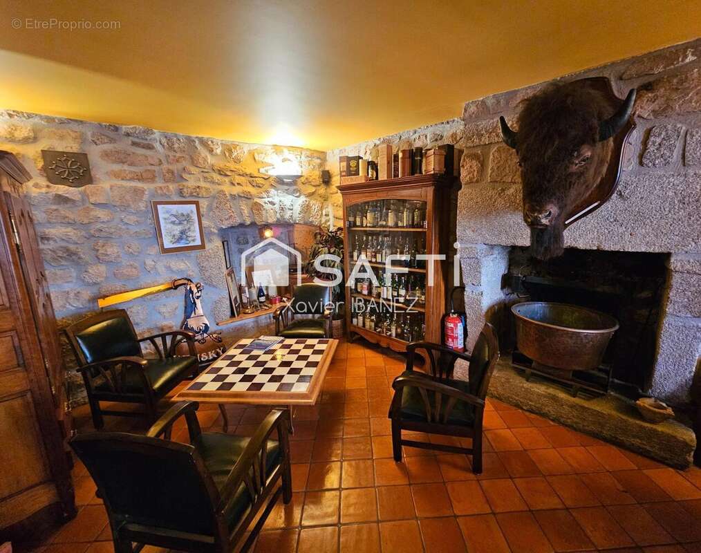 Photo 3 - Commerce à SAINT-ALBAN-SUR-LIMAGNOLE