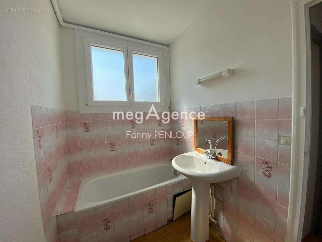 Maison à SAINT-PAIR-SUR-MER