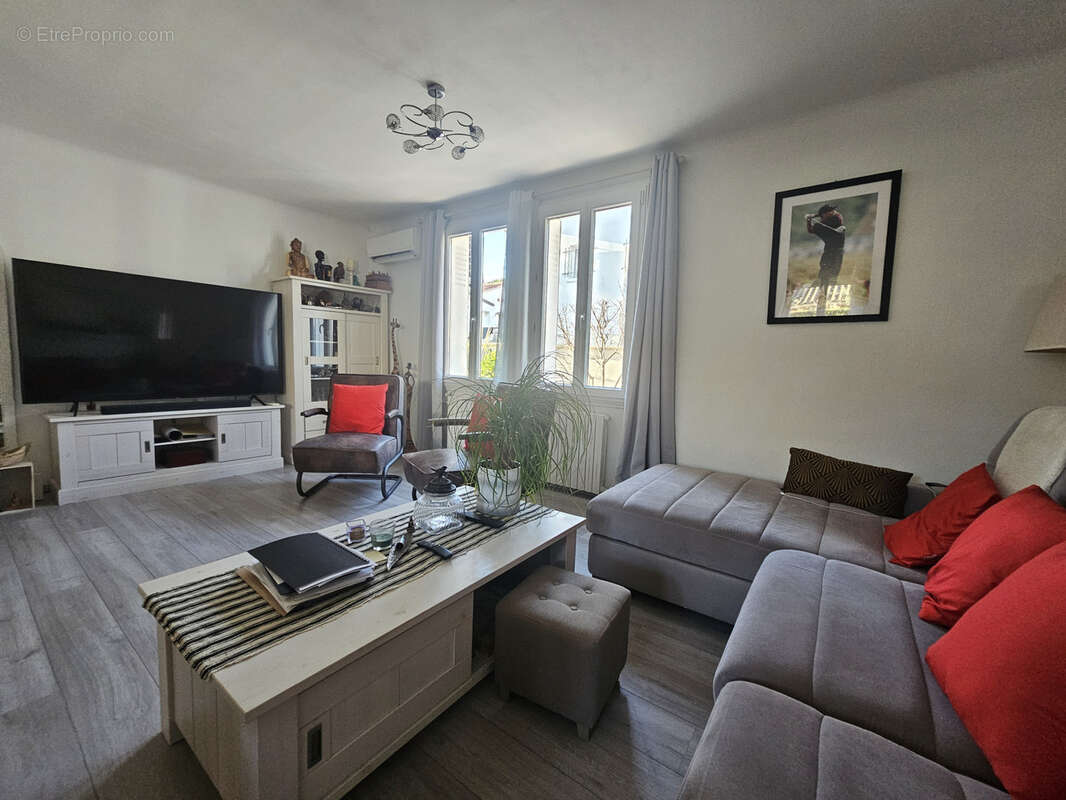 Grande maison composée de 2 appartements - 34400 - Lunel - photo 8