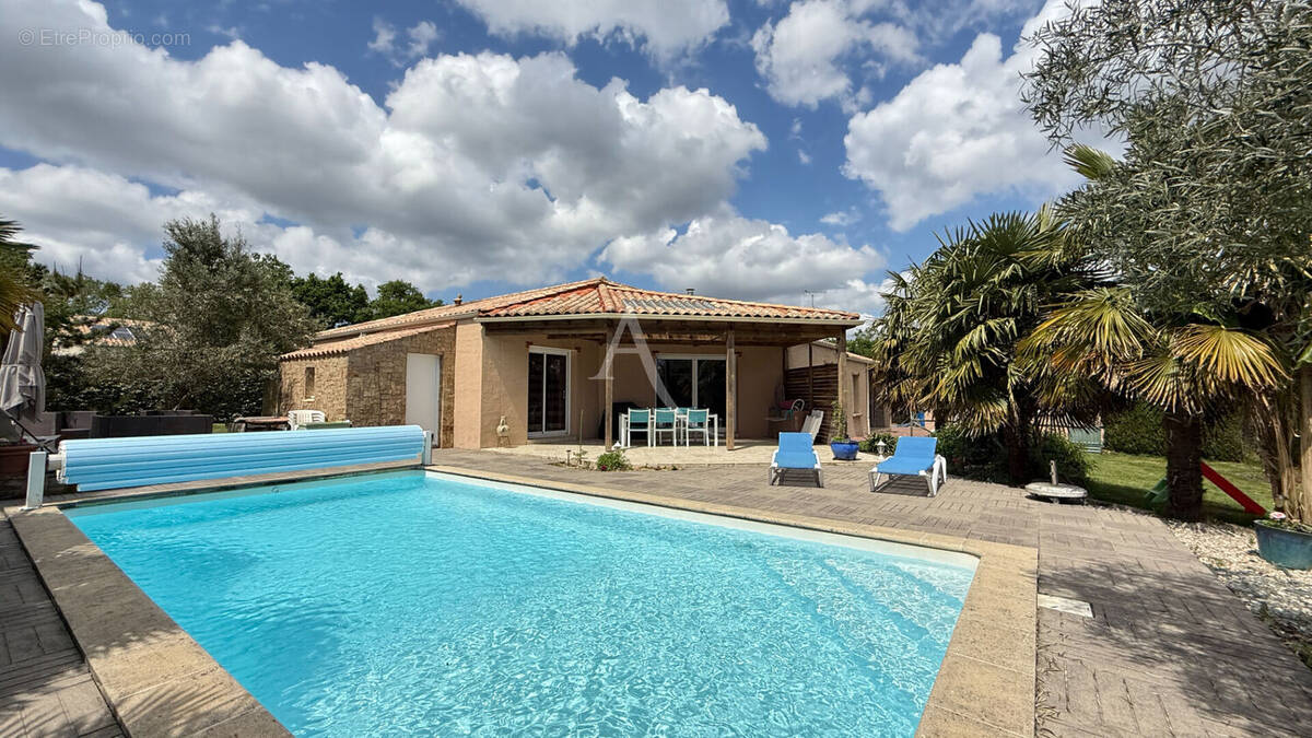 Maison à LES CLOUZEAUX