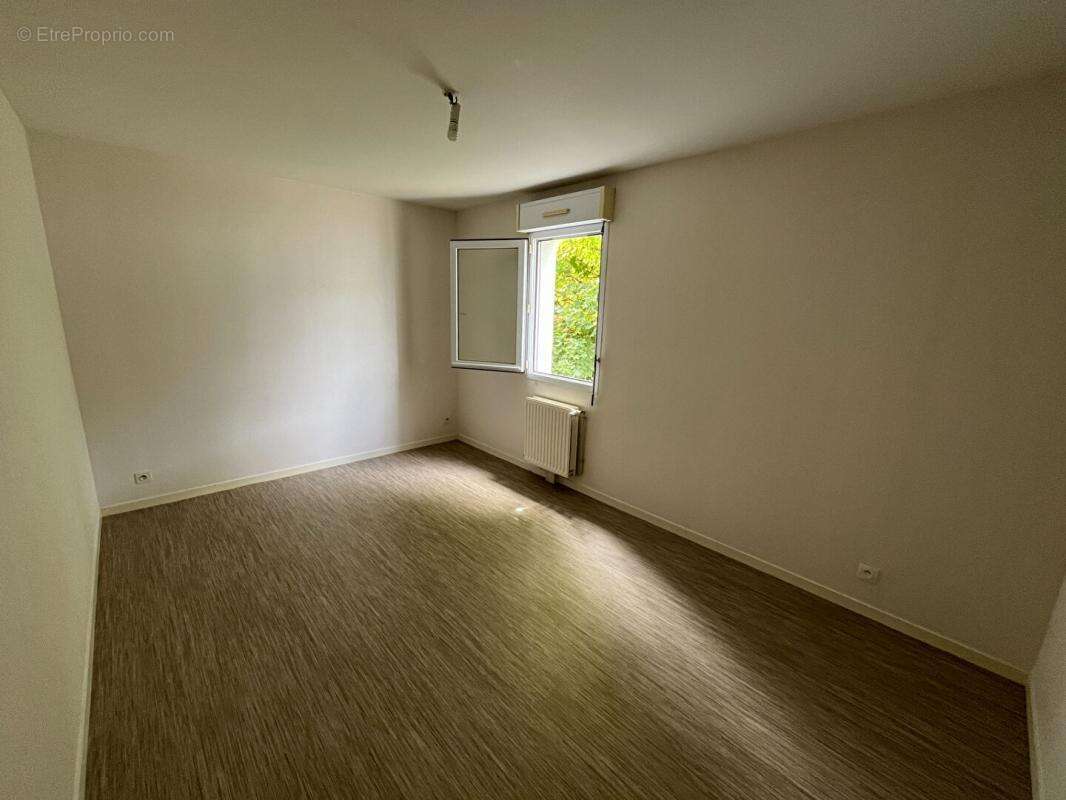 Montreuil-Juigné - T3 en duplex - photo 8