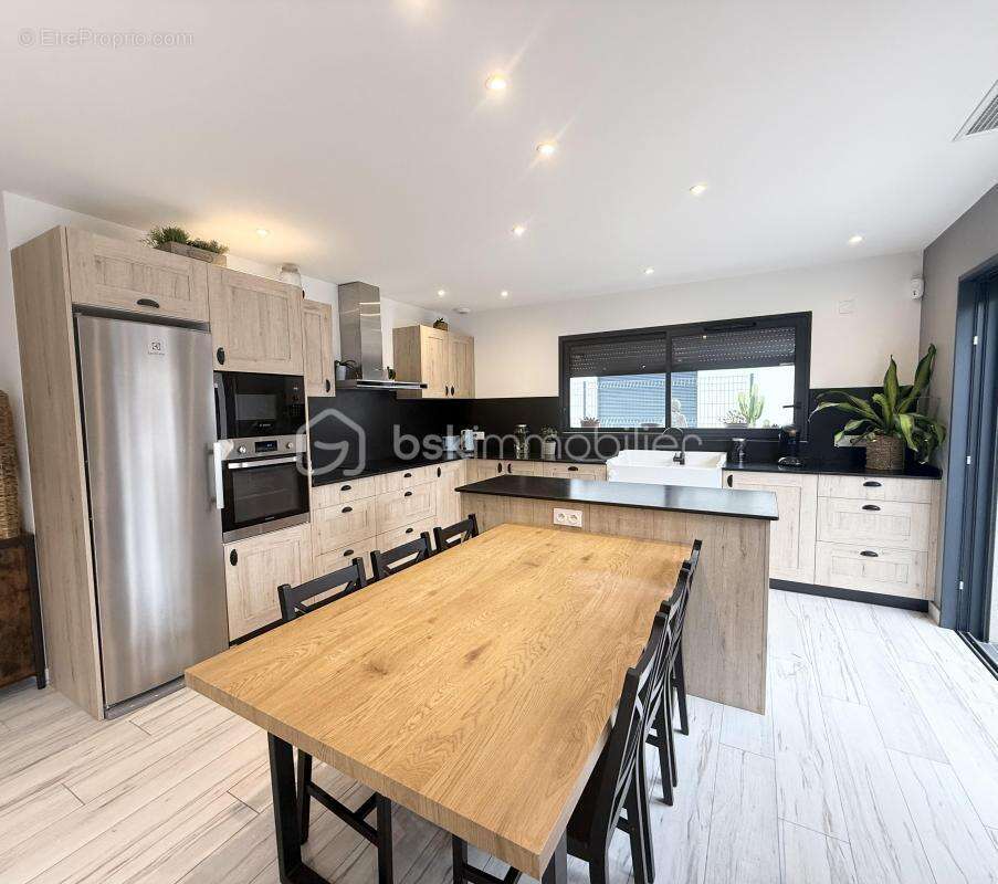 Maison à SAINT-JEAN-LASSEILLE