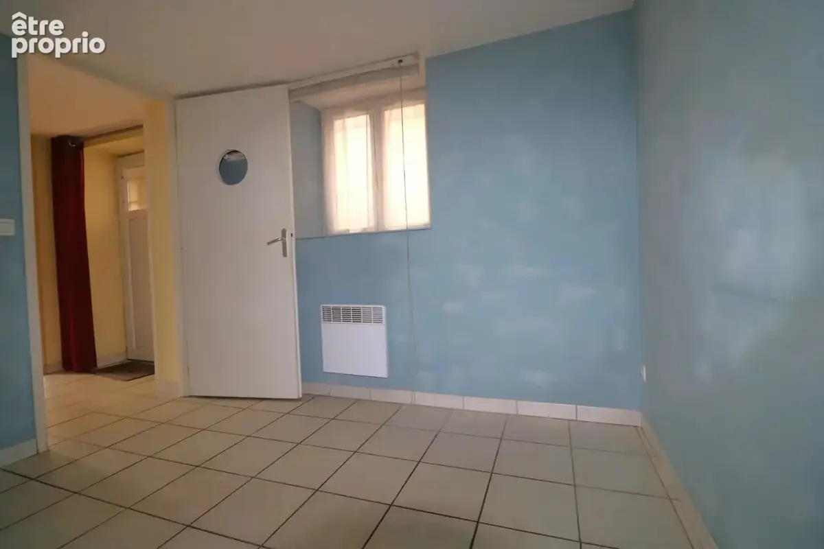 Local Commercial de 90m² au coeur de Soucieu - photo 7