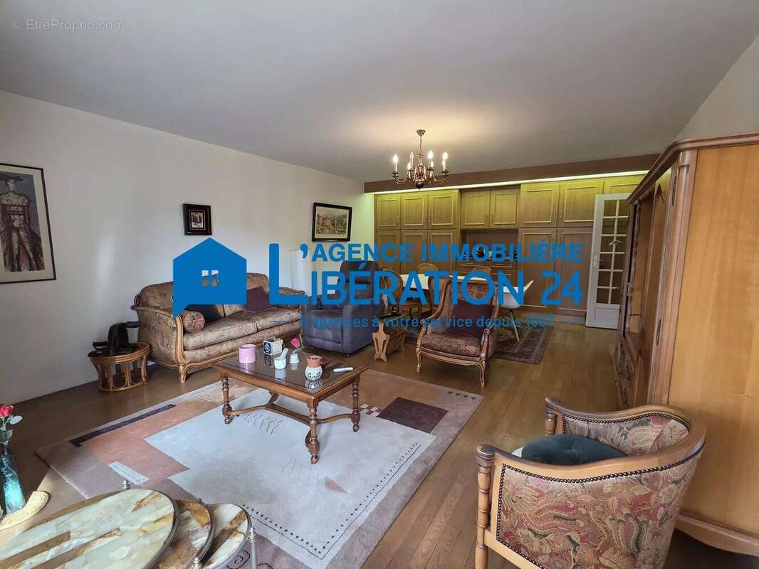 Appartement à SAINT-ETIENNE