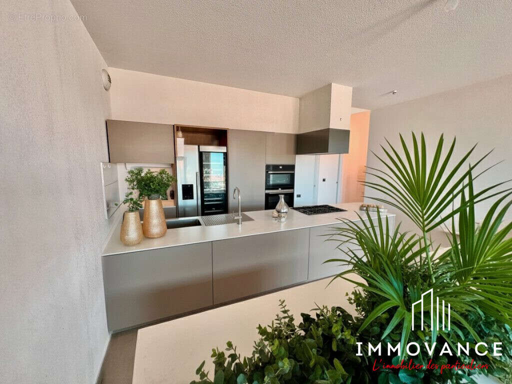 Appartement à LATTES