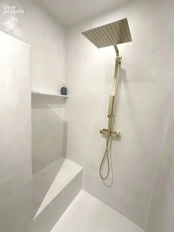 Maison rénovée de 3 chambres à Arles - photo 12