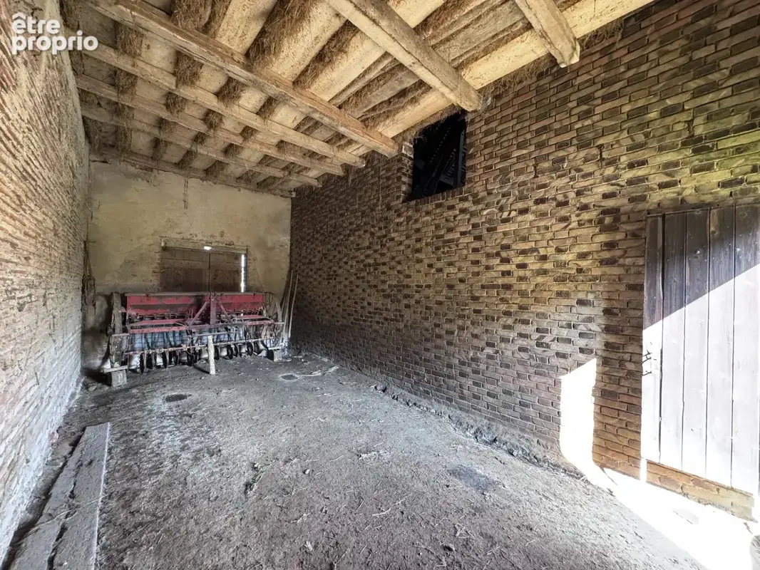 Ensemble bressan sur 3 hectares de terrain - photo 10