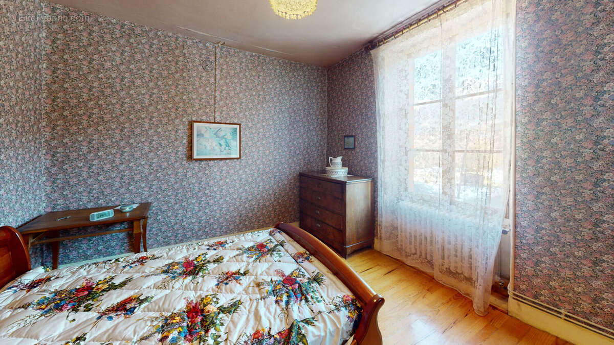 Maison à SAINT-MARTIN-D'URIAGE