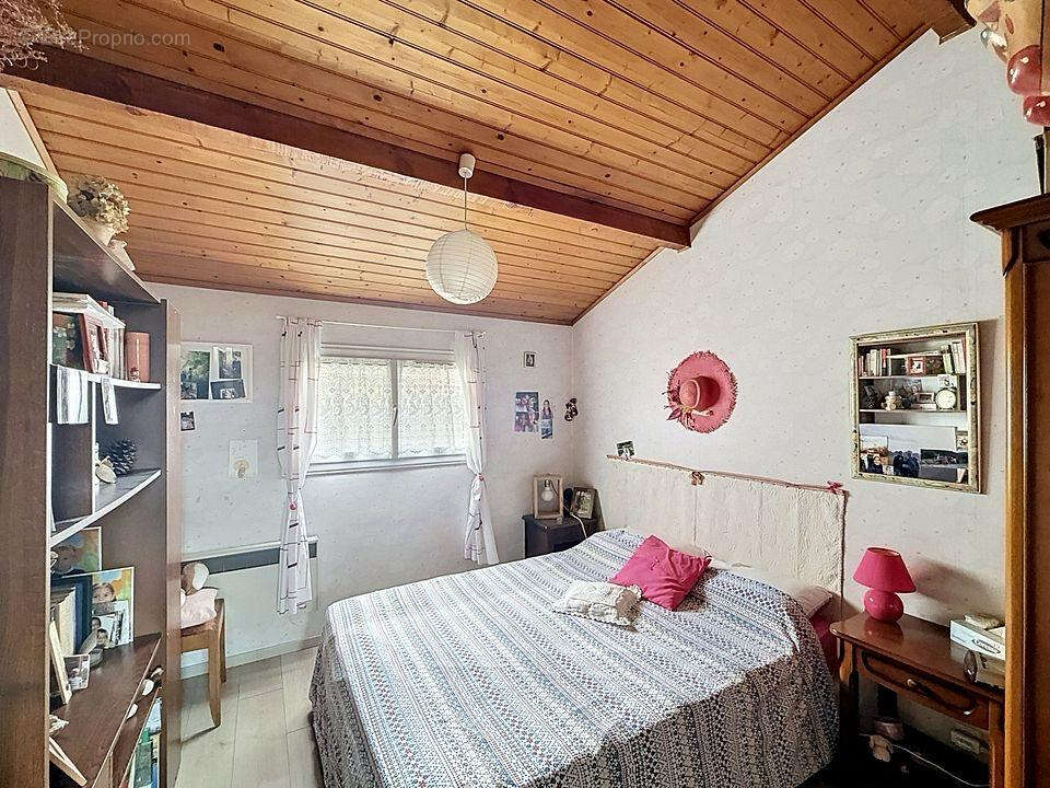 Maison à BASSENS