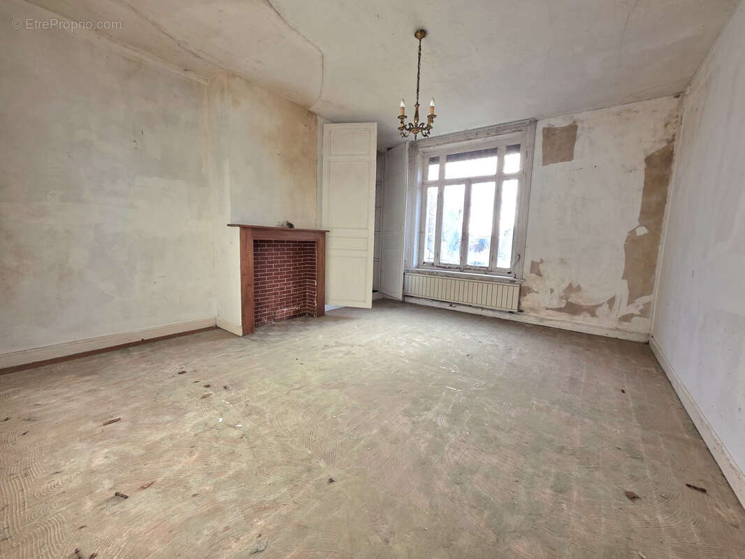 Maison à SAINT-ETIENNE-AU-MONT