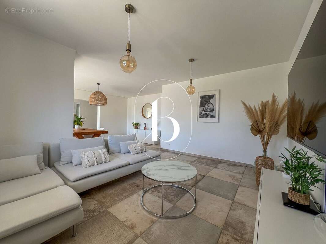 Maison à GOUDARGUES