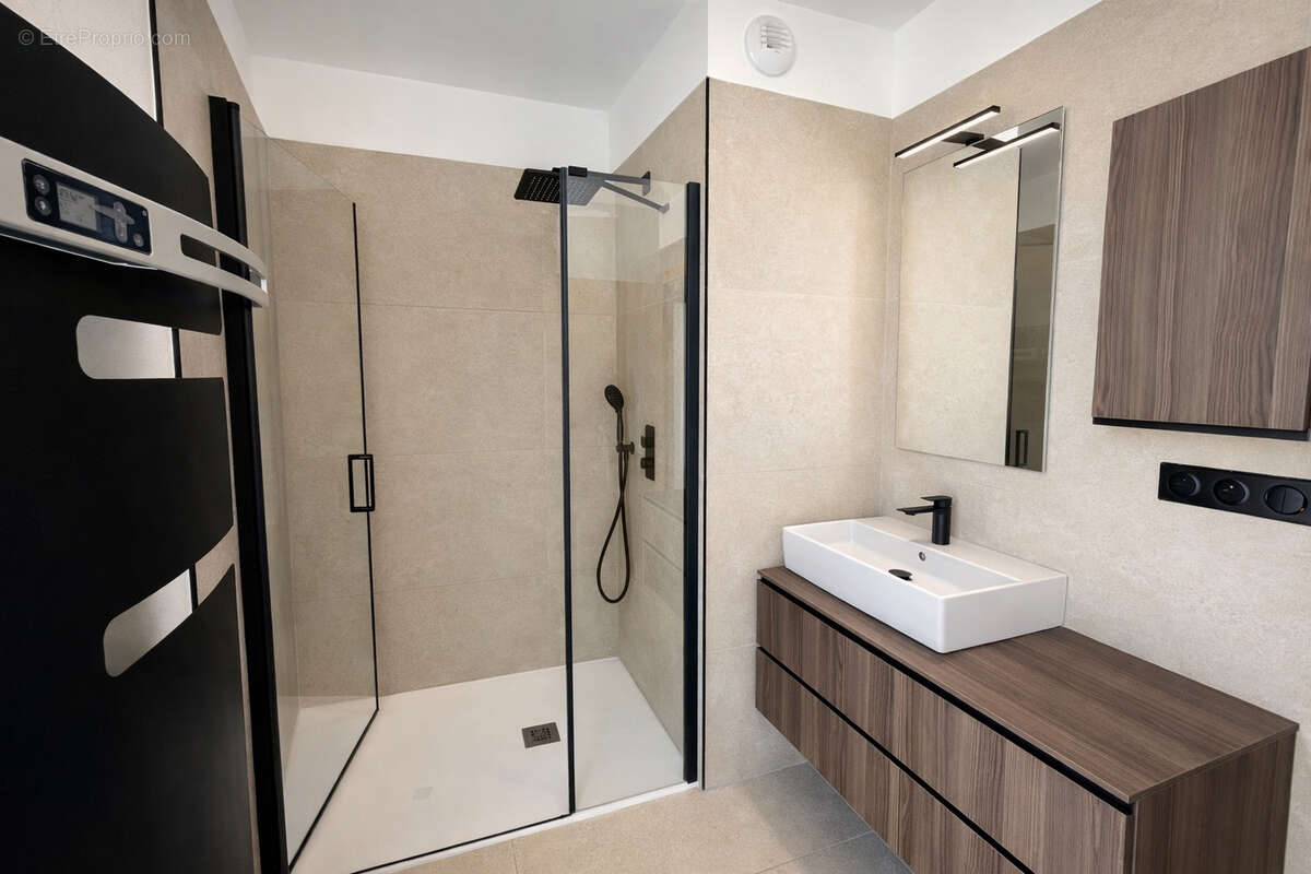 Appartement à CASTRIES