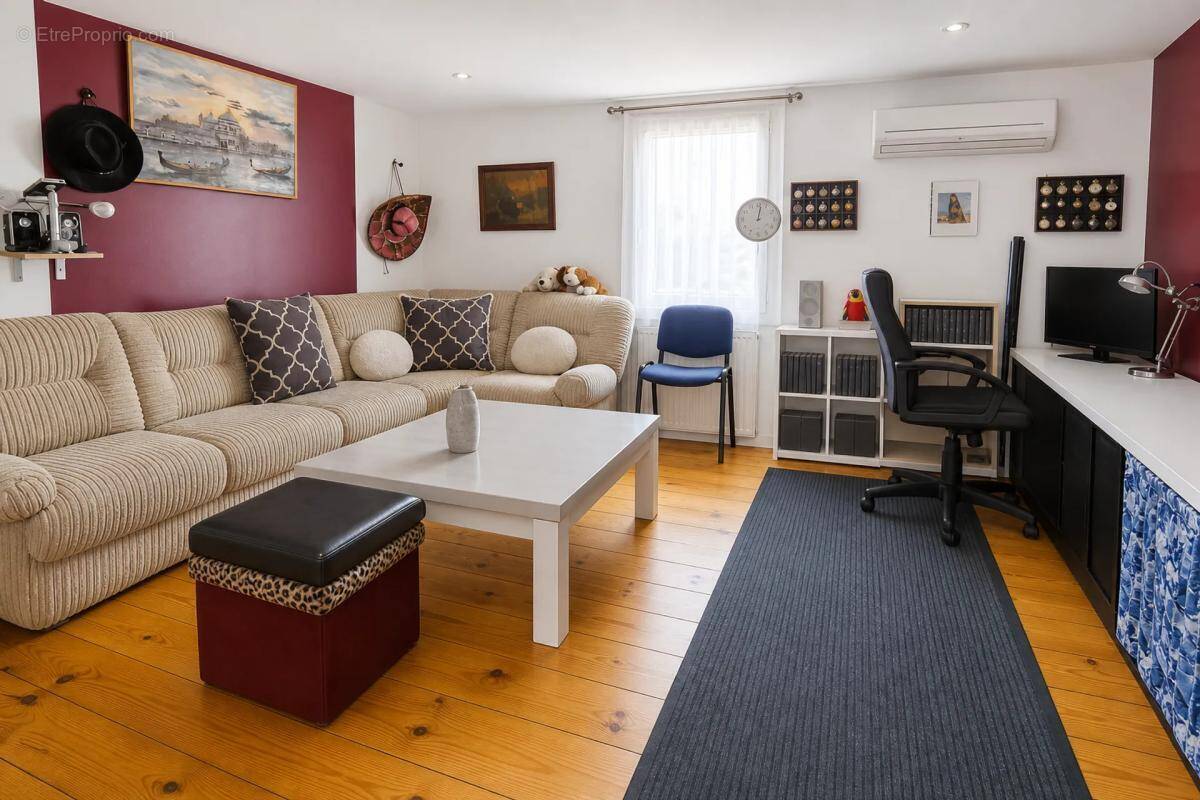 Appartement à DECAZEVILLE
