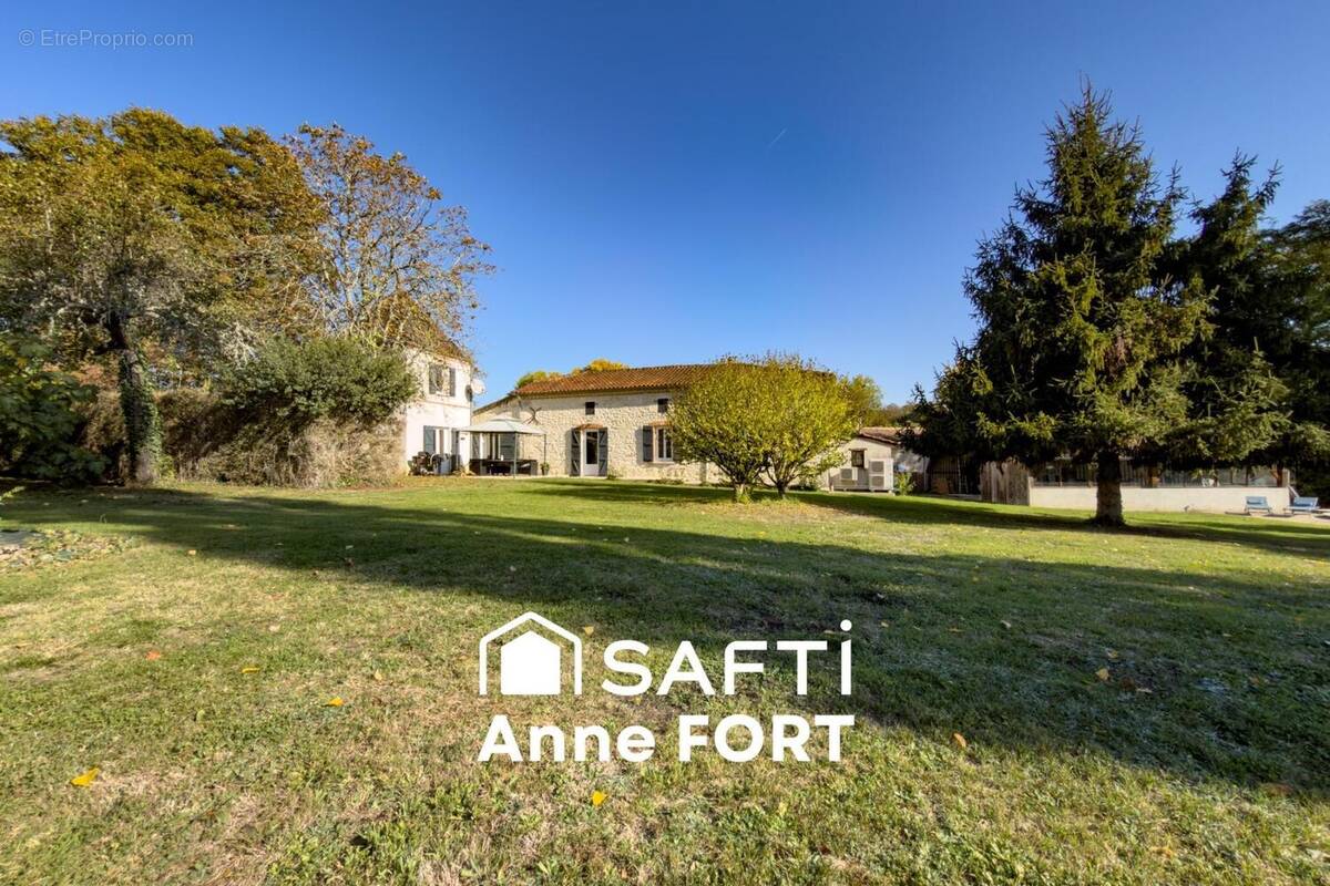 Photo 1 - Maison à MONBALEN