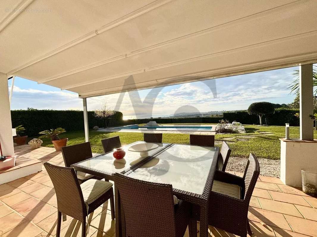 Maison à VILLENEUVE-LOUBET