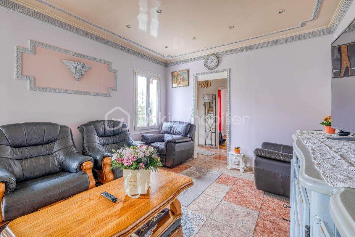 Exclusivité – maison familiale avec jardin – quartier marx dormoy - photo 5