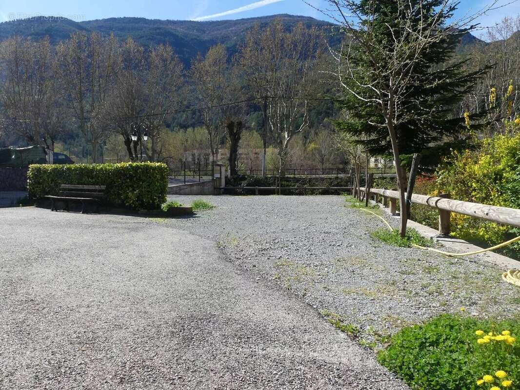 Maison 157 m² - Ascenseur - Garage - Terrain 930 m² - photo 3