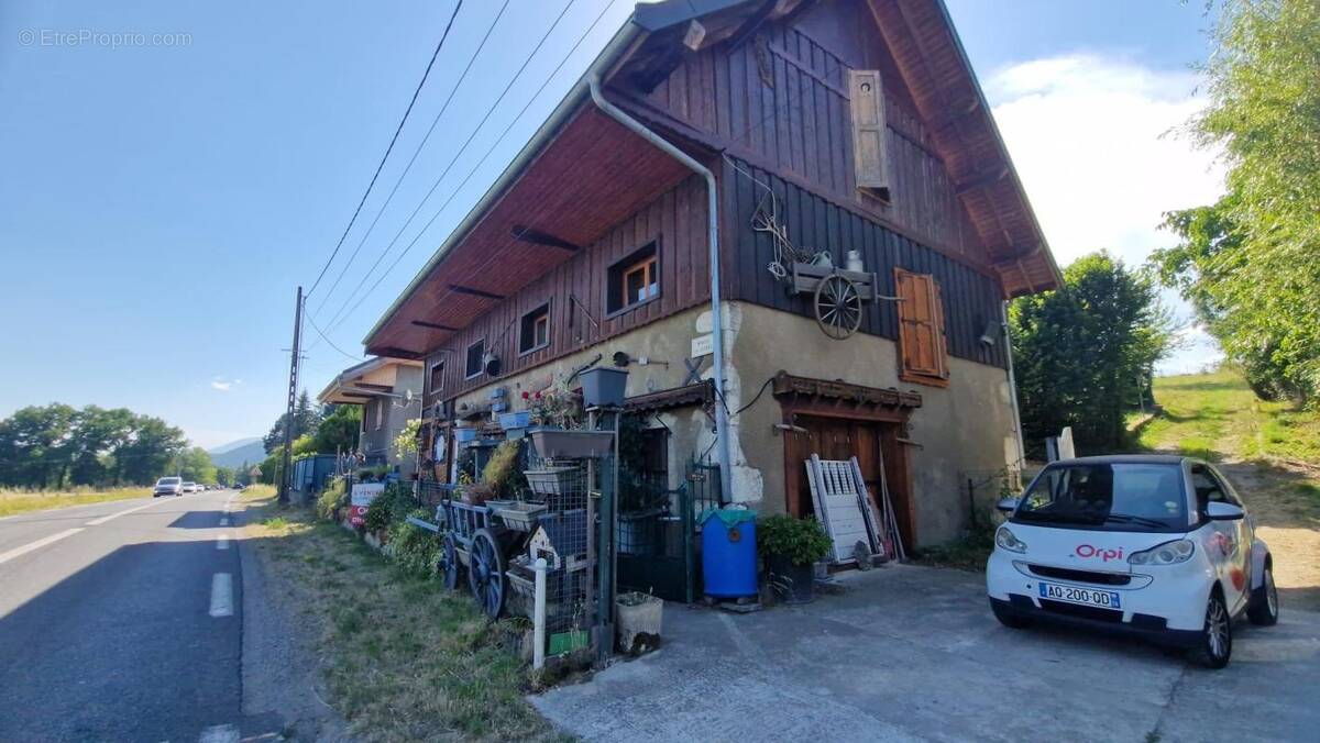 Maison à ALBENS