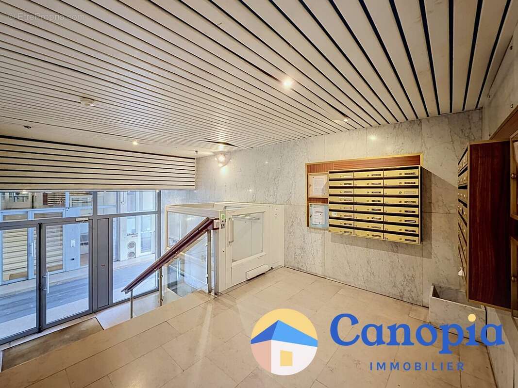 Appartement à MONTROUGE