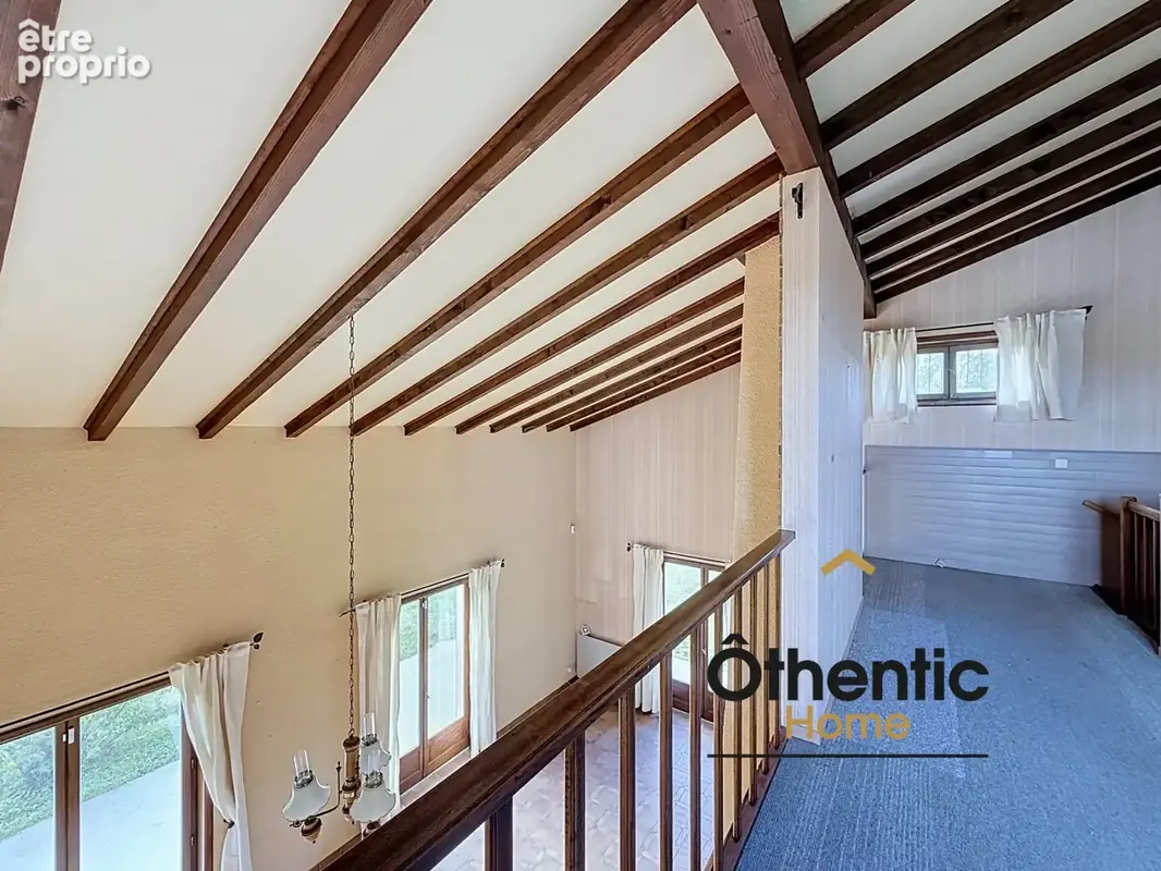 RARE MEYRIÉ   Maison avec séjour cathédrale, 3 chambres possible 4, mezzanine et terrain de 1 031 m2 - photo 21