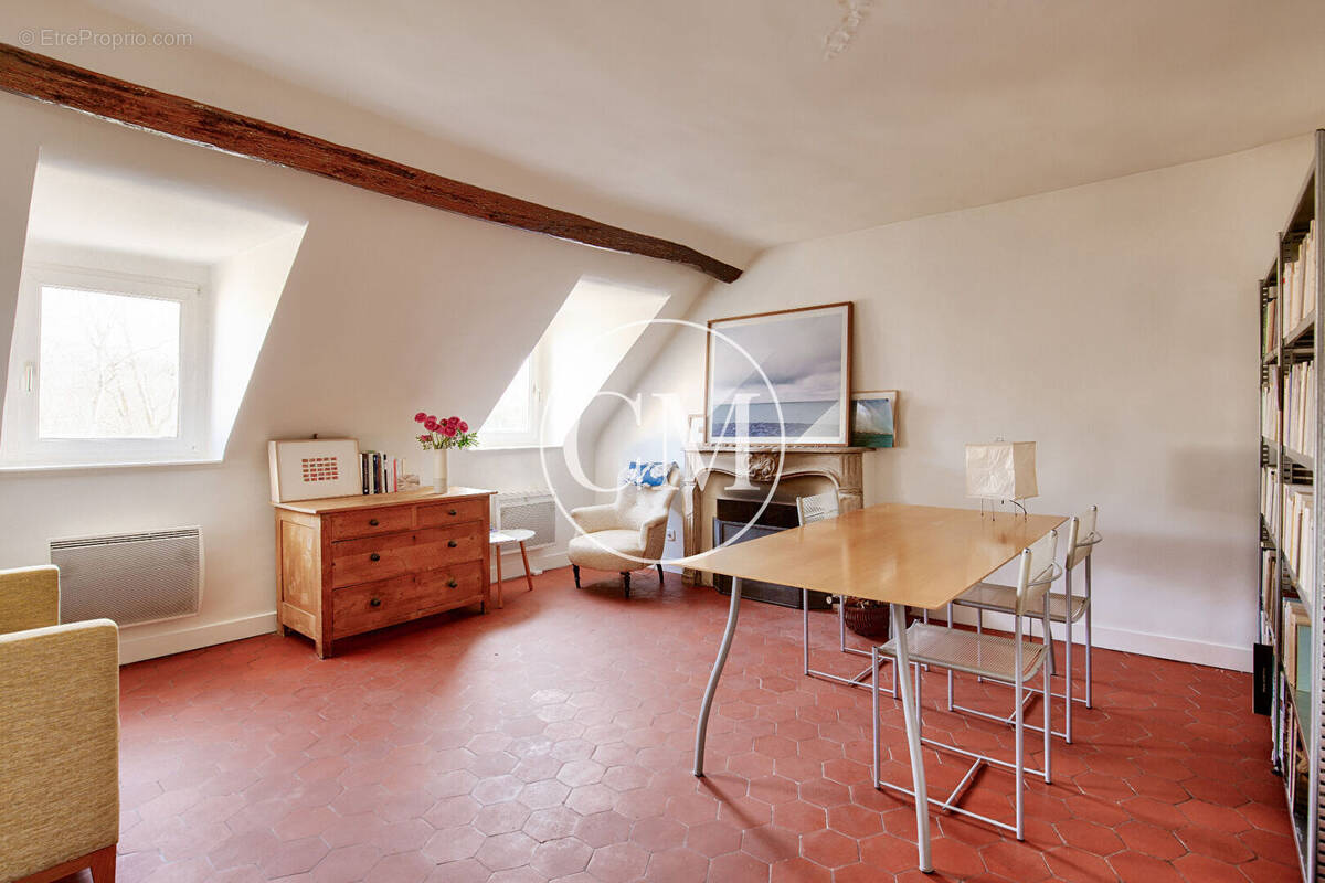 Appartement à VERSAILLES