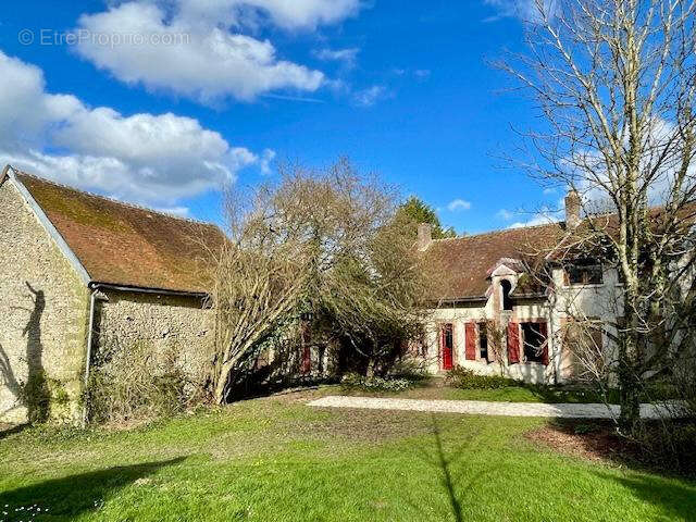 Maison à MONTMIRAIL