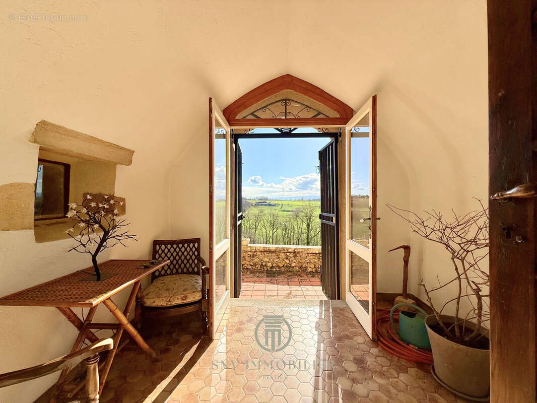 Maison à SEMUR-EN-BRIONNAIS