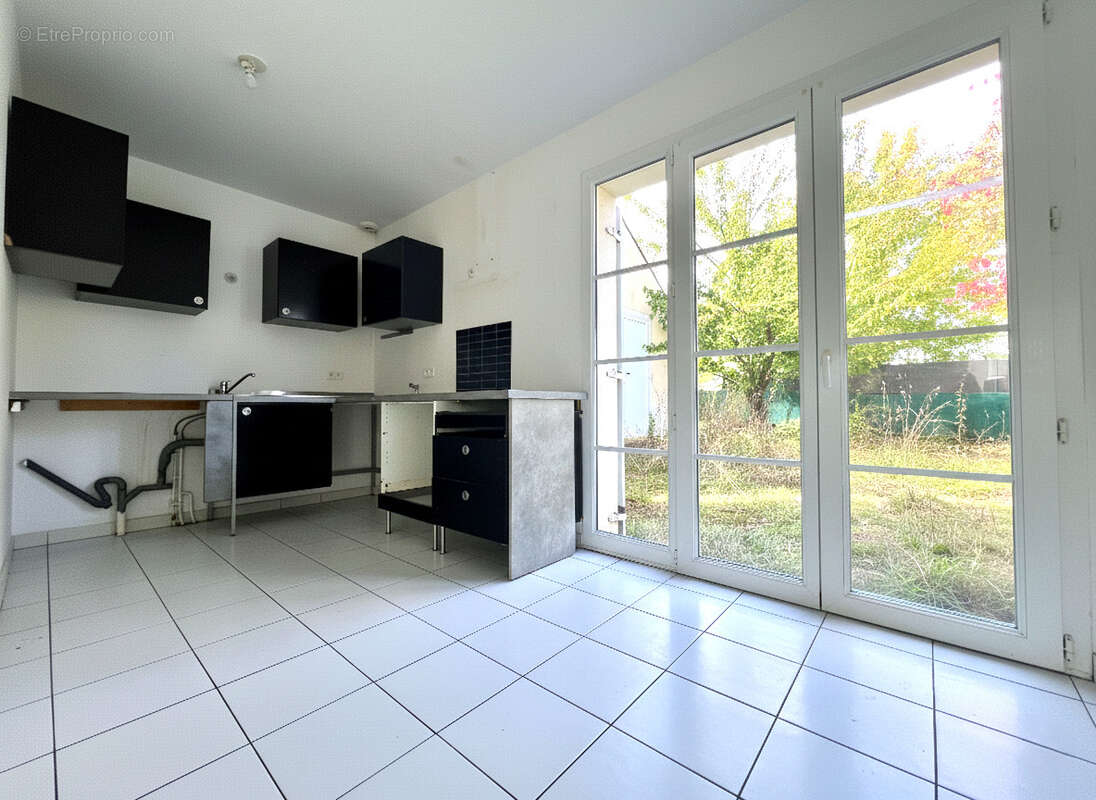 Maison à MAGNY-LE-HONGRE