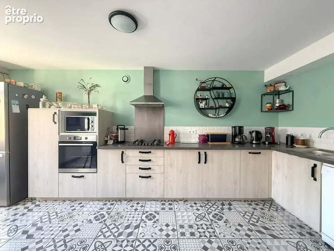 Maison à vendre à Beaulieu sur Layon avec trois chambres et garage - photo 3