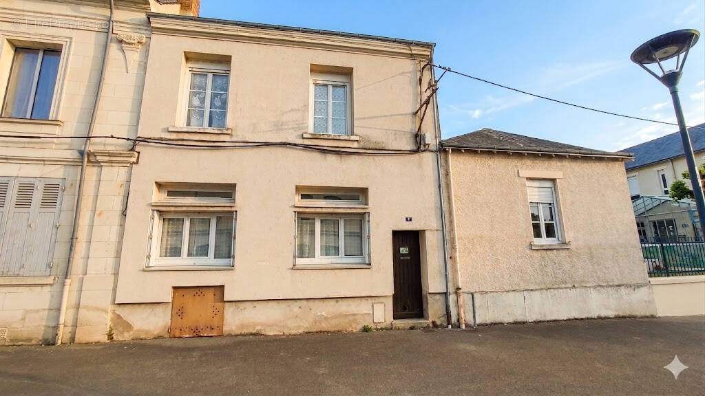 Maison à CHATELLERAULT
