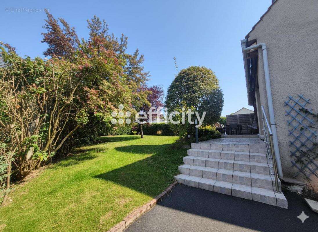 Maison à NOGENT-L&#039;ARTAUD