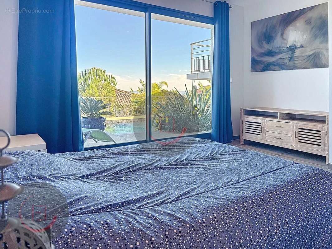 Maison à LES ADRETS-DE-L&#039;ESTEREL