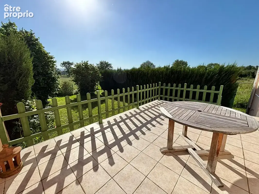 Maison 8 pieces 170 m² saint-jodard - photo 5