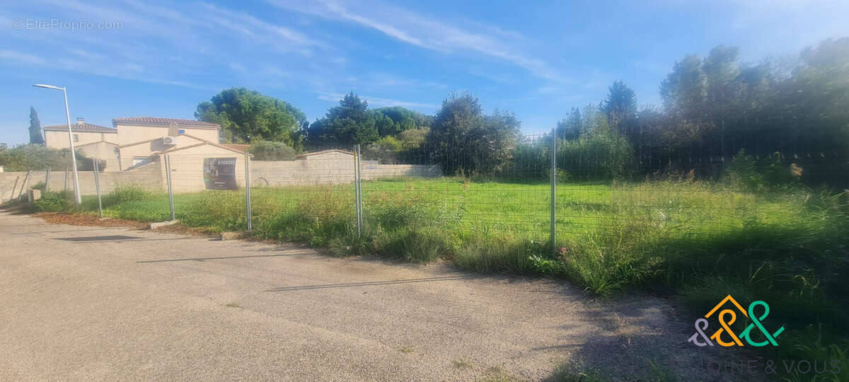 Terrain à BEAUCAIRE