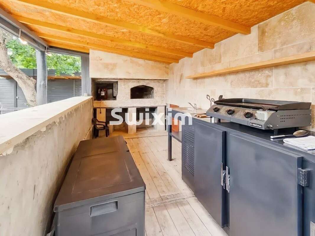 Maison à MORNAS