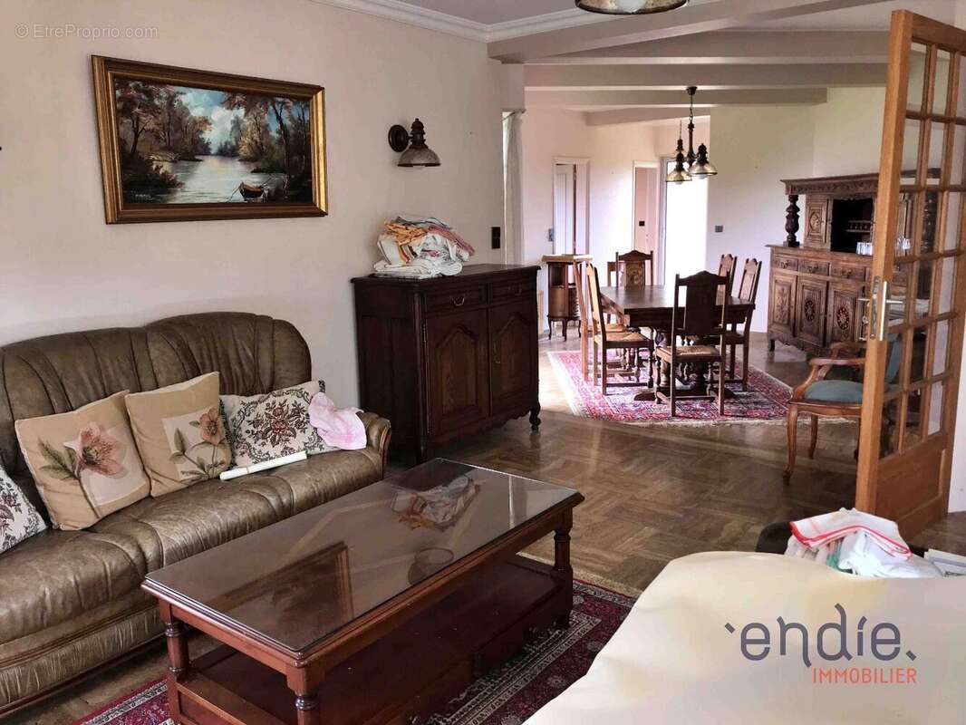 Maison à SAINT-EVARZEC