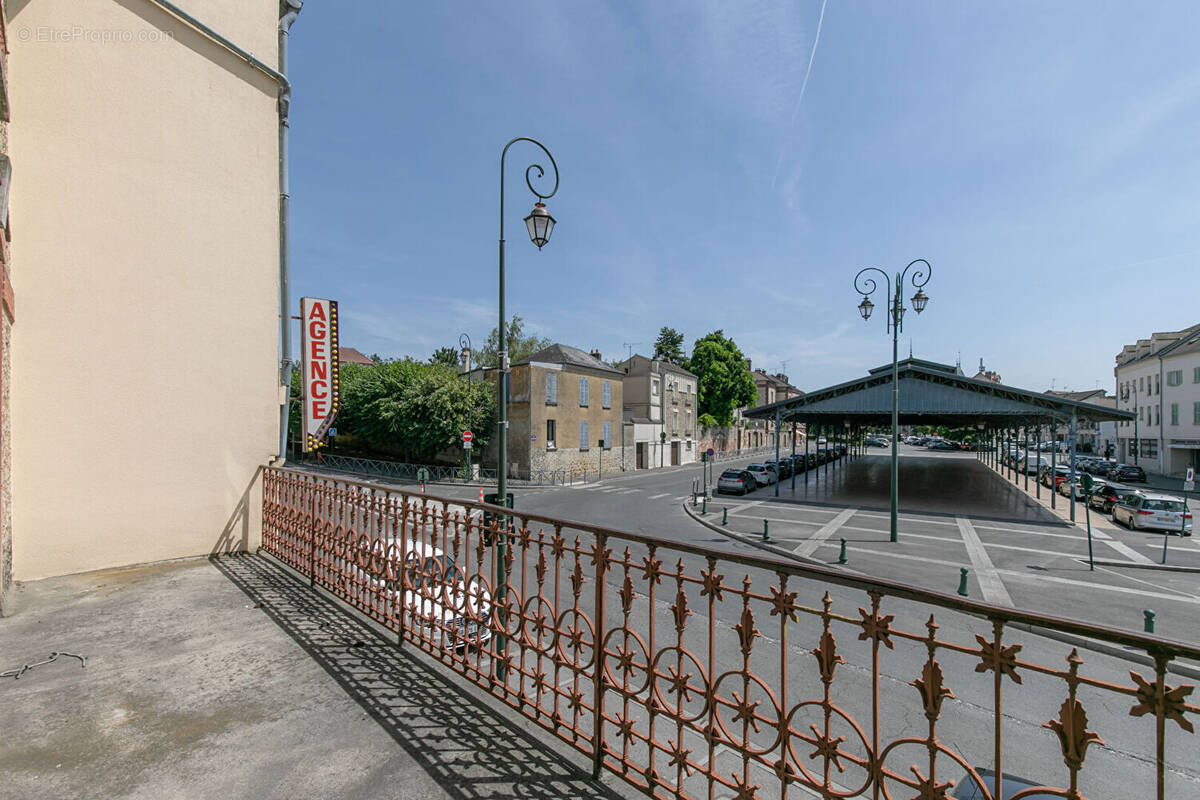 Maison à COULOMMIERS