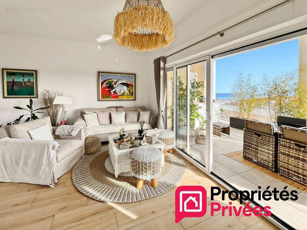 Appartement à VILLENEUVE-LOUBET