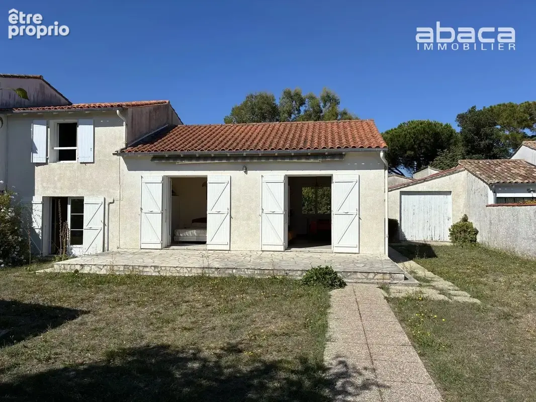 Photo Maison à Les Portes-En-Re au prix de 657 200€