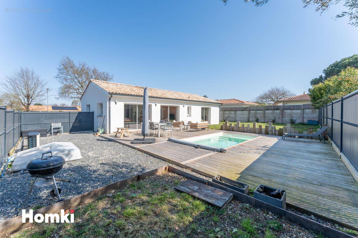 Maison à VILLENAVE-D'ORNON