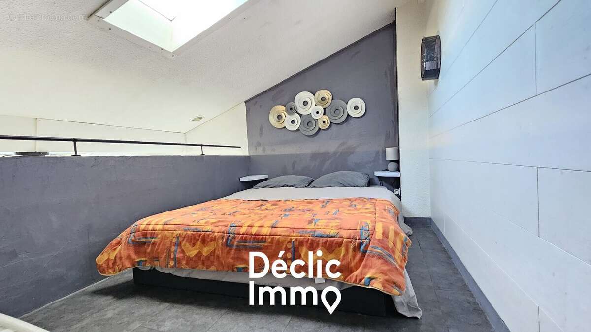 Maison à VIC-LA-GARDIOLE