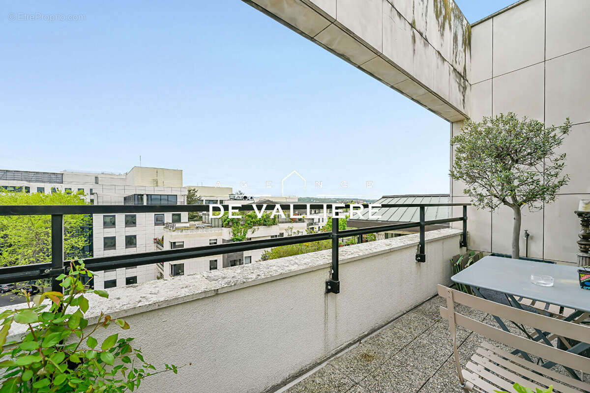 Appartement à RUEIL-MALMAISON