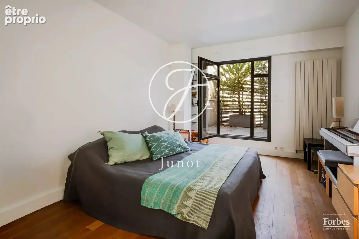 Paris 16e - PASSY - Appartement - 7 pièces - 284,31m² - 4/5 chambres - 4 terrasses - Aperçu tour Eiffel - photo 41
