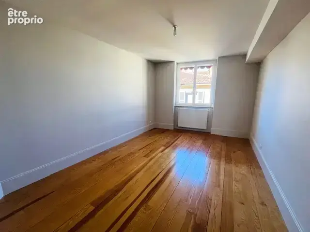 A vendre bel appartement annees 1900 bord de loire roanne 42300 - photo 6