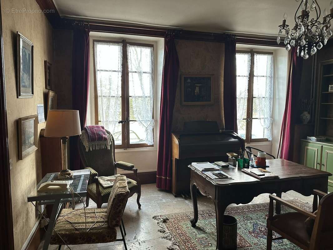 Maison à SAMOIS-SUR-SEINE