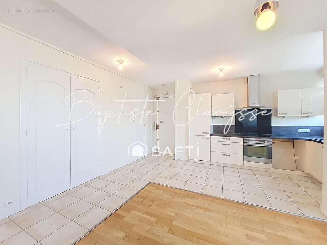 Photo 7 - Appartement à LYON-8E