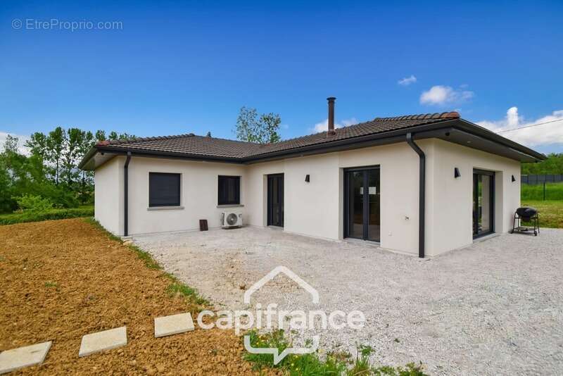 Maison à vendre 5 pièces proche de LONS LE SAUNIER (39) - photo 2