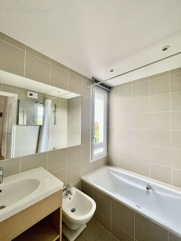 Appartement à FERNEY-VOLTAIRE