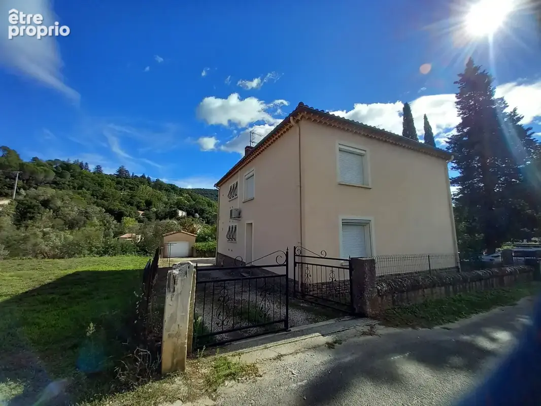 Ensemble Immobilier excellent état sur Lamalou - photo 4